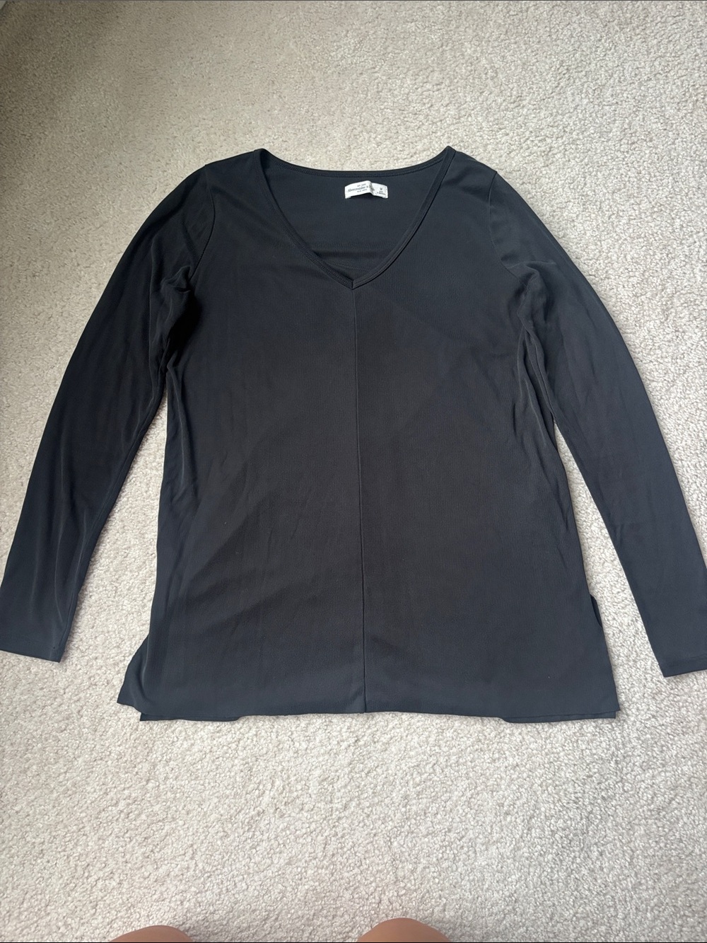 Abercrombie & Fitch Black V-Neck Long Sleeve Tee